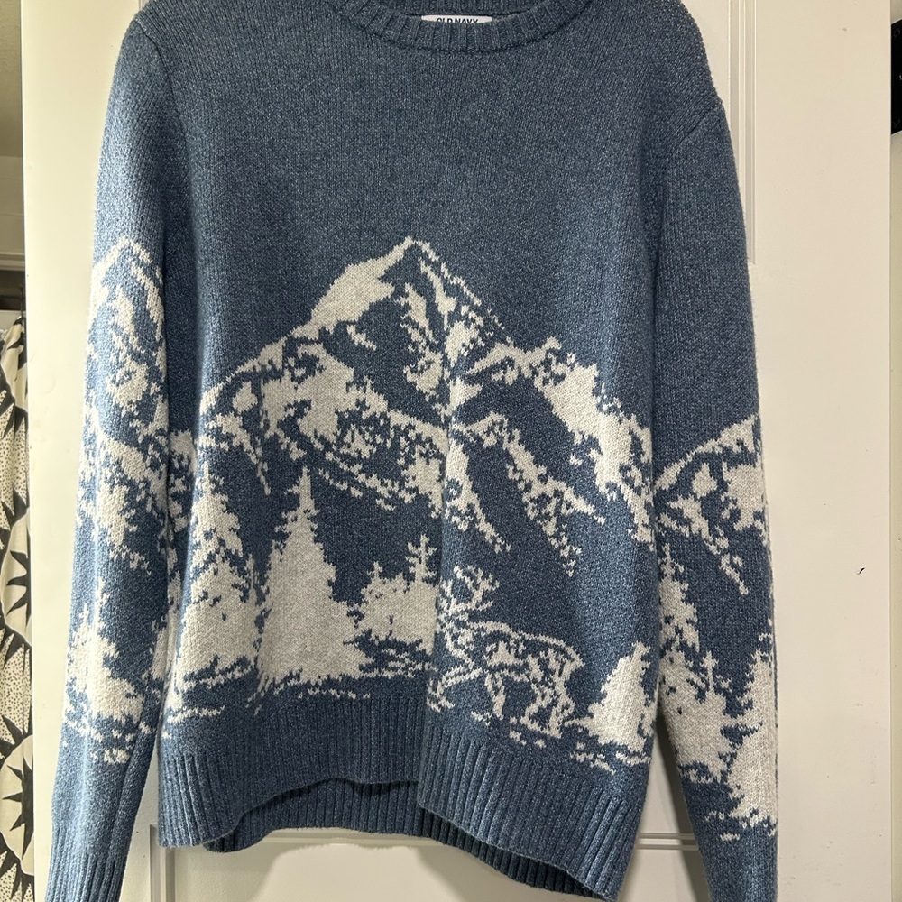 Old Navy Blue and White Mountain Scene Sweater